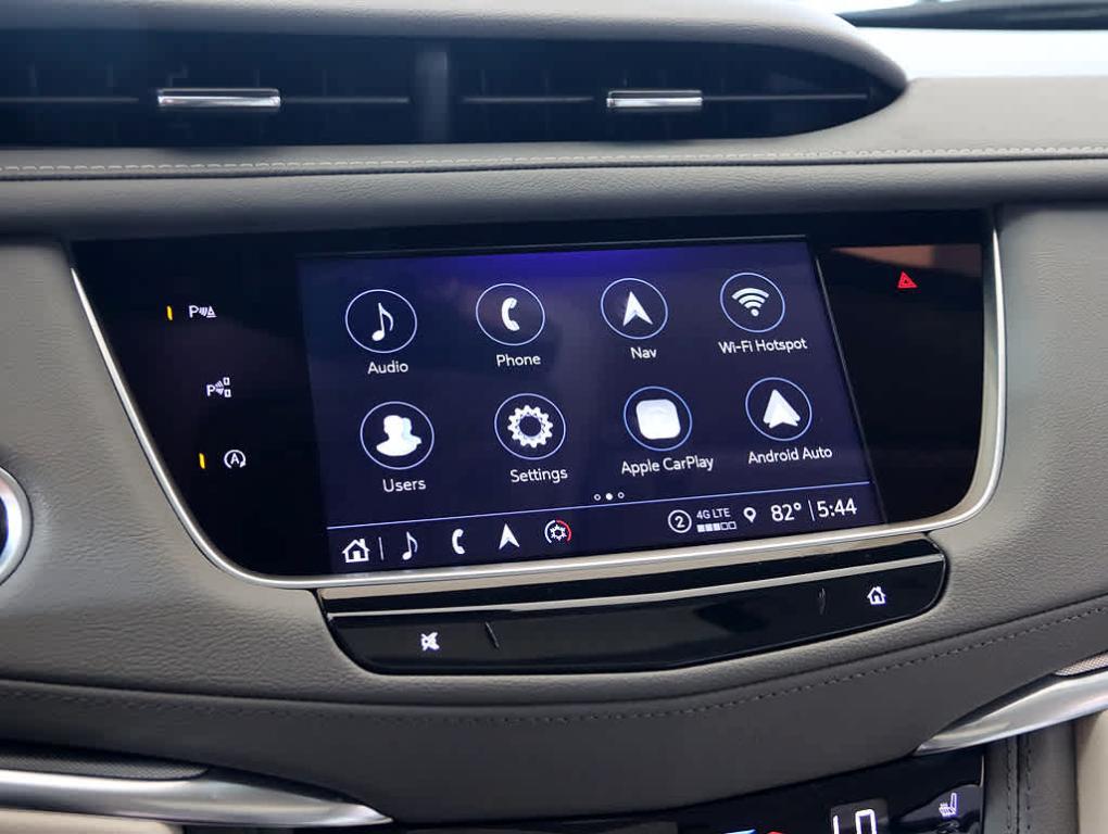 used 2023 Cadillac XT5 car, priced at $37,999