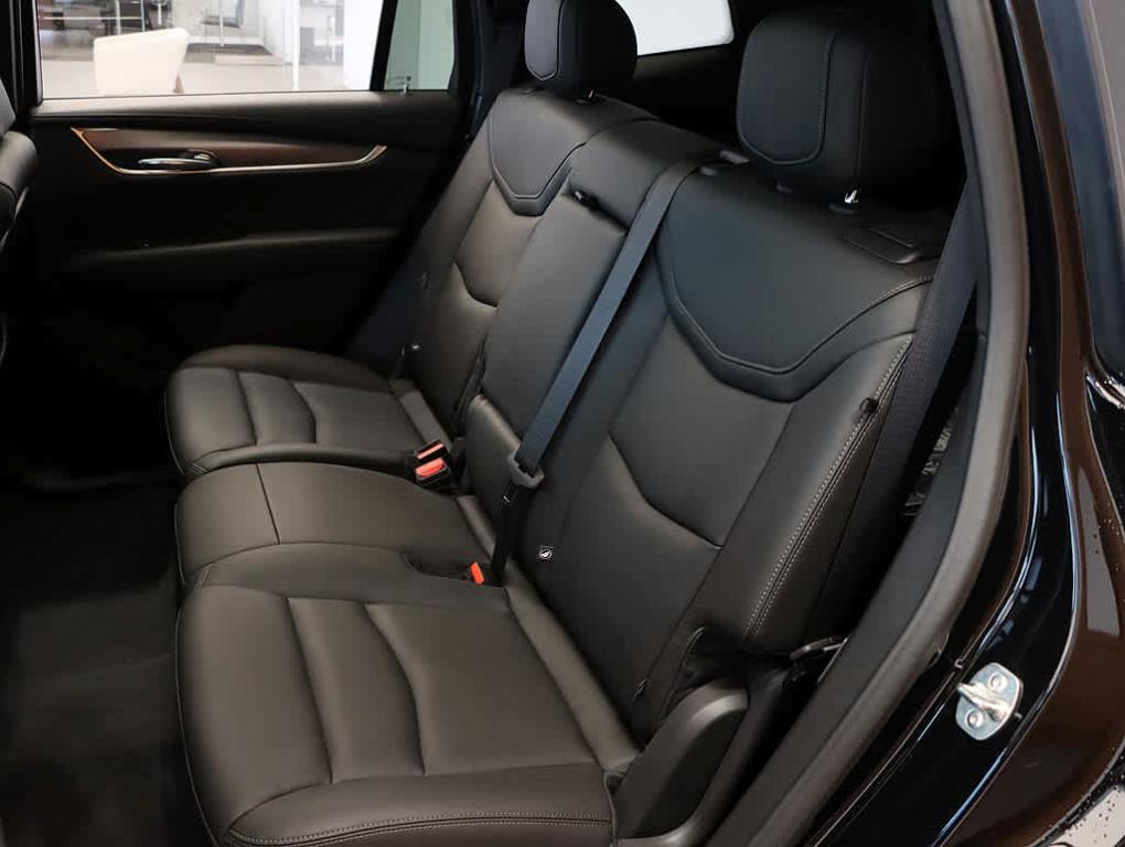 used 2024 Cadillac XT6 car, priced at $41,999