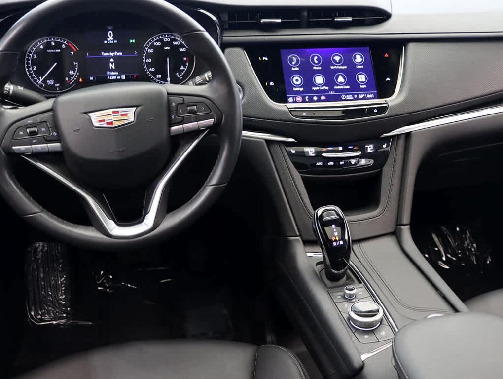 used 2024 Cadillac XT6 car, priced at $41,999