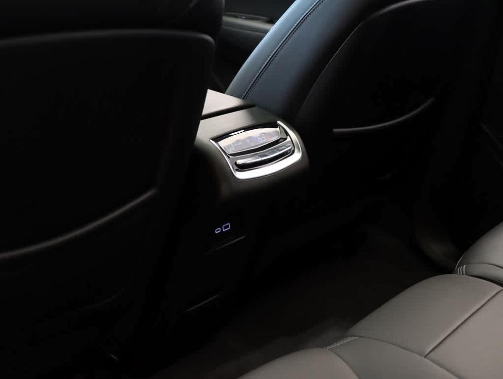 used 2024 Cadillac XT6 car, priced at $41,999