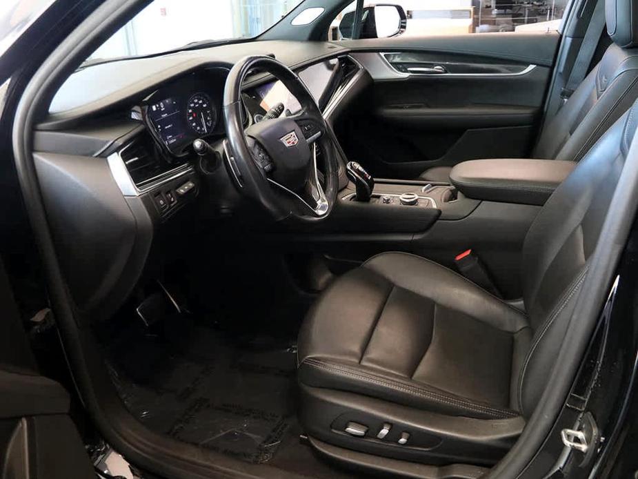 used 2020 Cadillac XT6 car, priced at $28,499