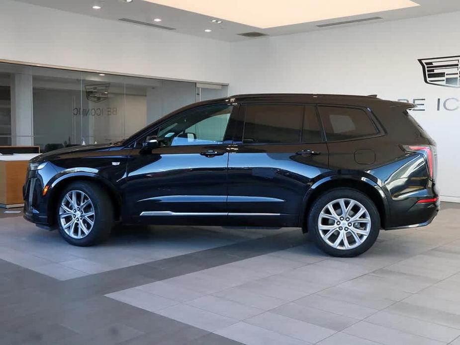 used 2020 Cadillac XT6 car, priced at $28,499