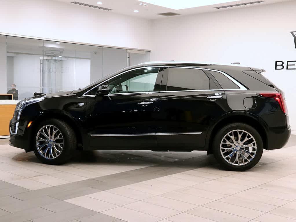 used 2021 Cadillac XT5 car, priced at $33,999