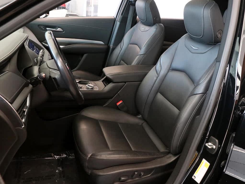 used 2020 Cadillac XT4 car, priced at $25,599