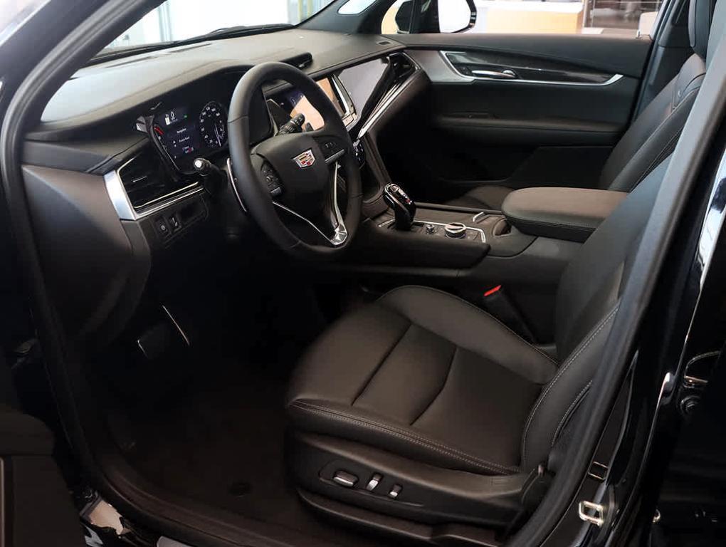 used 2023 Cadillac XT6 car, priced at $46,999