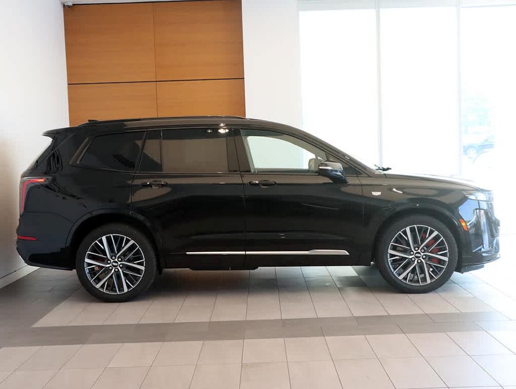 used 2023 Cadillac XT6 car, priced at $46,999