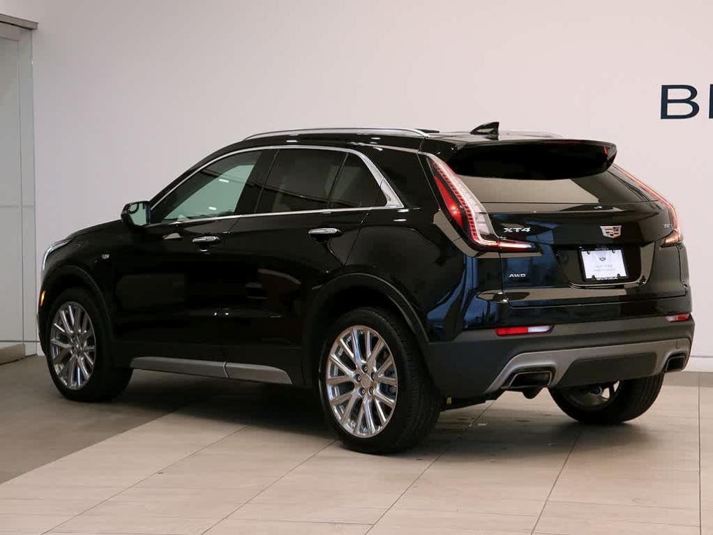 used 2022 Cadillac XT4 car, priced at $31,000