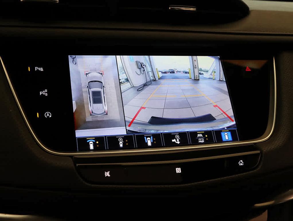 used 2021 Cadillac XT5 car, priced at $31,249