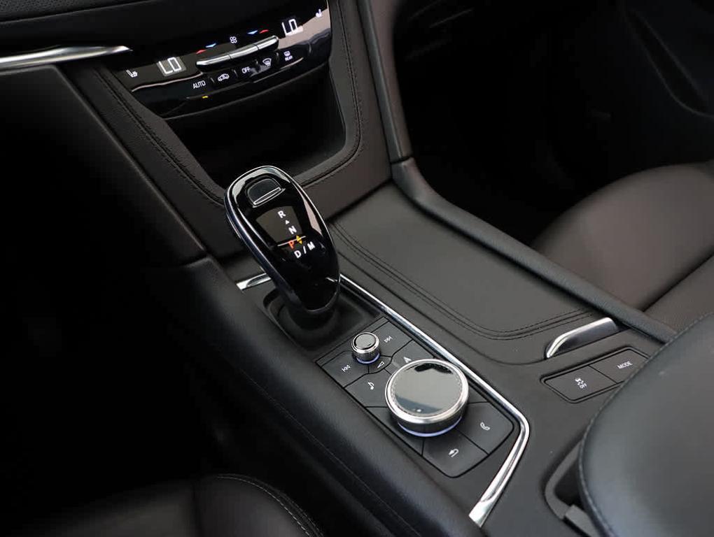 used 2023 Cadillac XT5 car, priced at $34,599