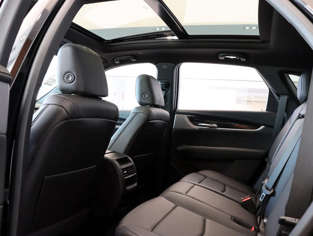 used 2023 Cadillac XT5 car, priced at $34,599