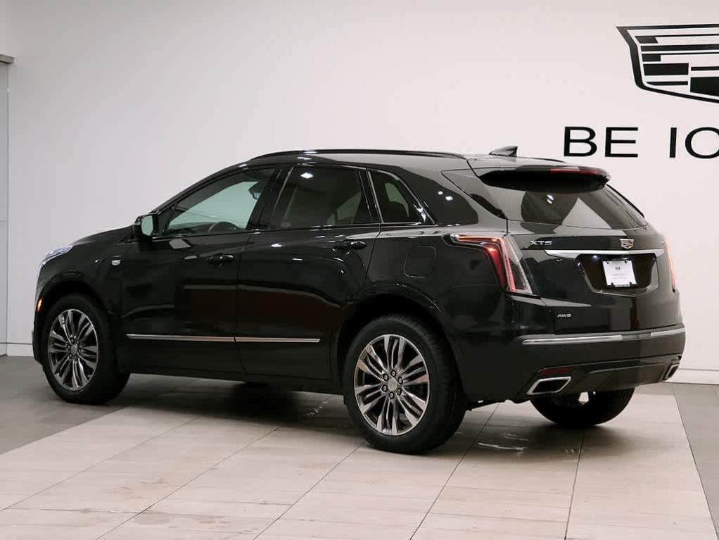 used 2020 Cadillac XT5 car, priced at $27,999