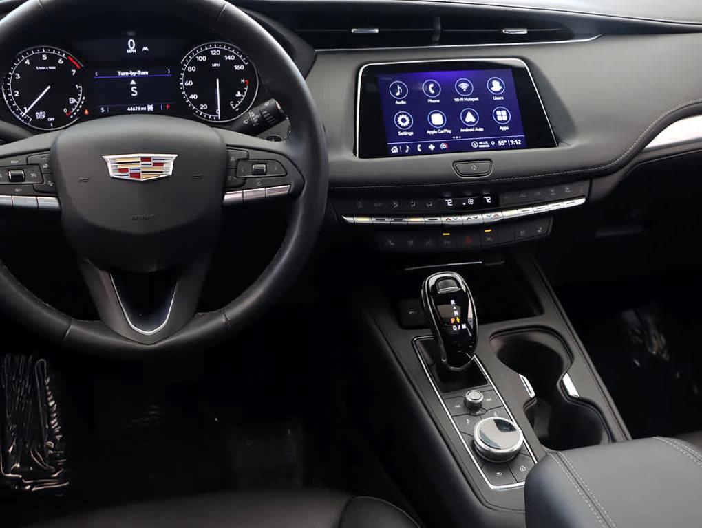 used 2022 Cadillac XT4 car, priced at $29,999