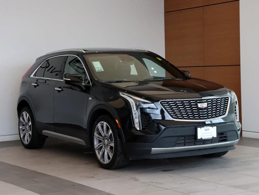 used 2022 Cadillac XT4 car, priced at $29,999