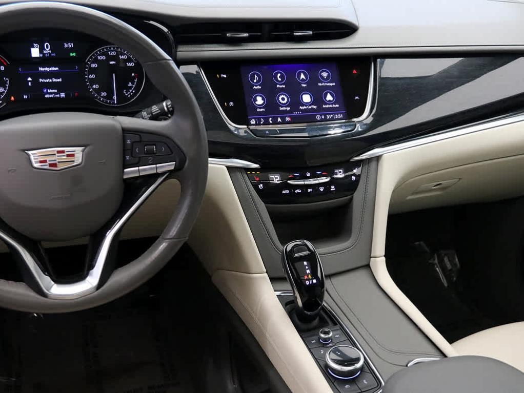 used 2022 Cadillac XT6 car, priced at $37,999