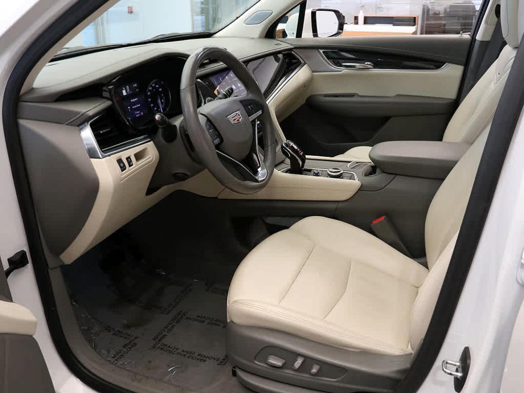 used 2022 Cadillac XT6 car, priced at $37,999