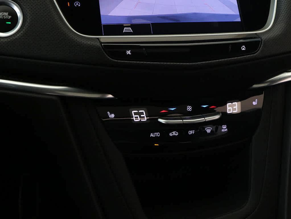 used 2022 Cadillac XT5 car, priced at $37,499