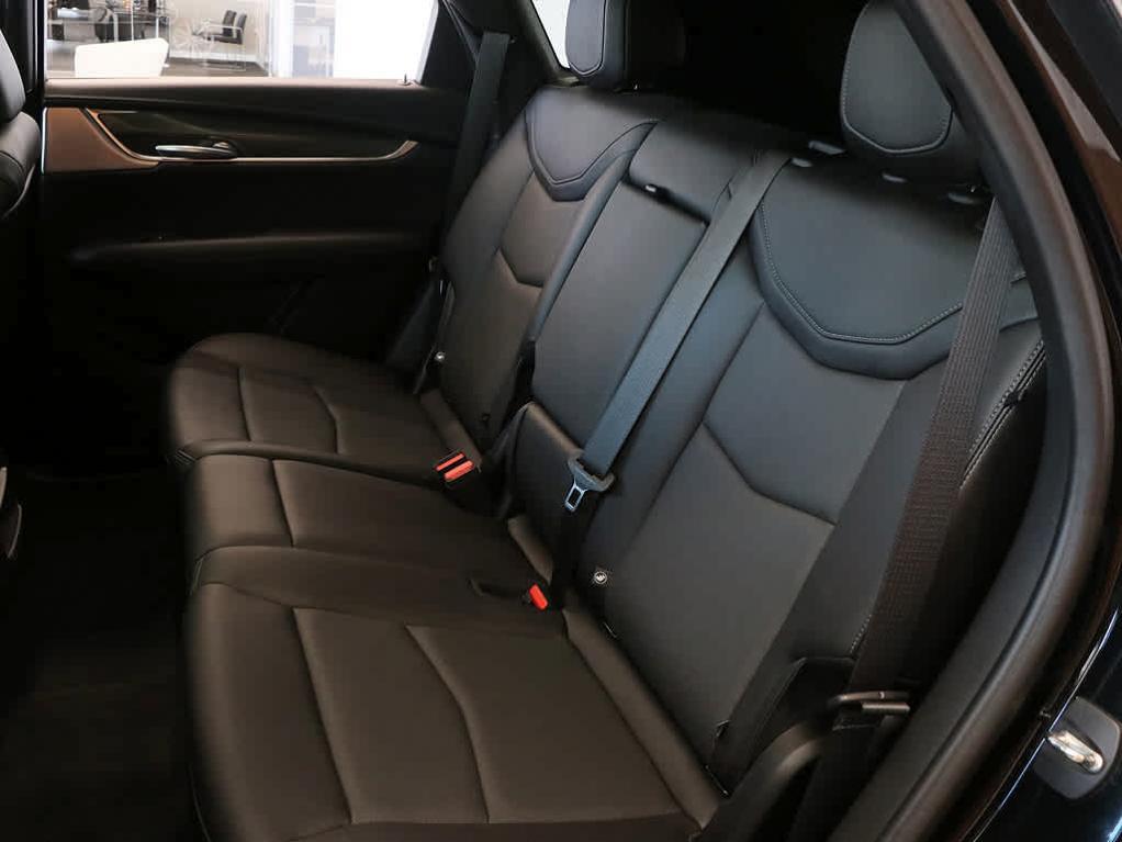 used 2022 Cadillac XT5 car, priced at $37,499