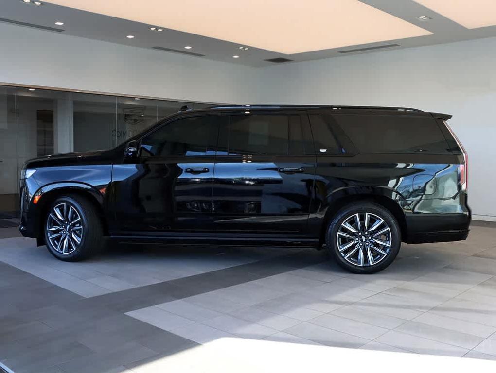 used 2021 Cadillac Escalade ESV car, priced at $74,899