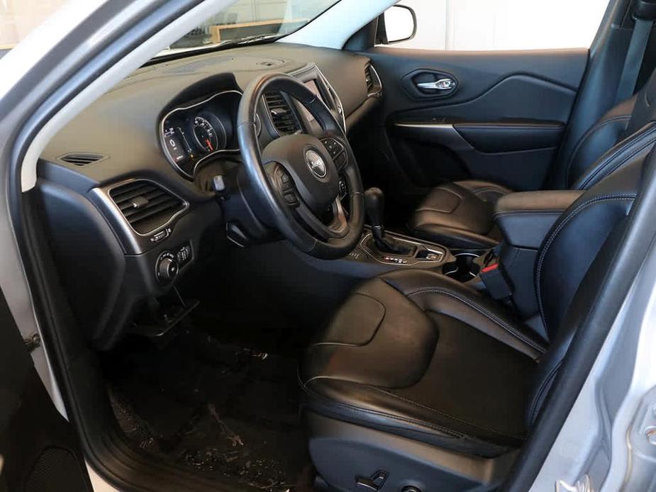 used 2019 Jeep Cherokee car, priced at $18,999