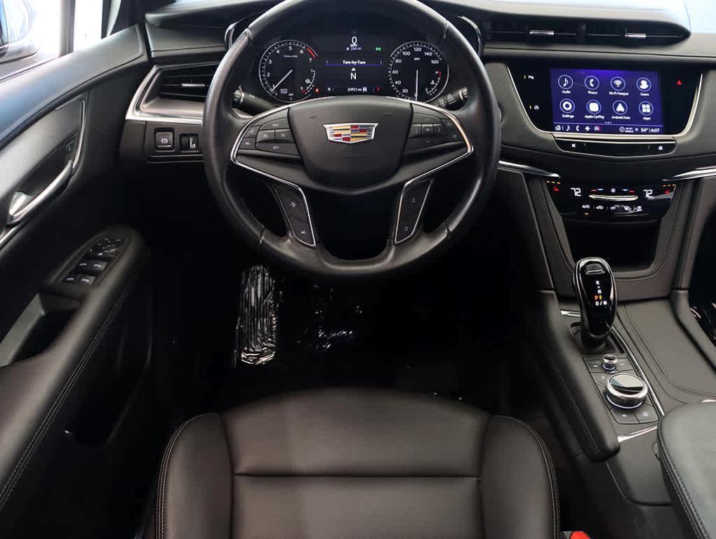 used 2023 Cadillac XT5 car, priced at $31,499