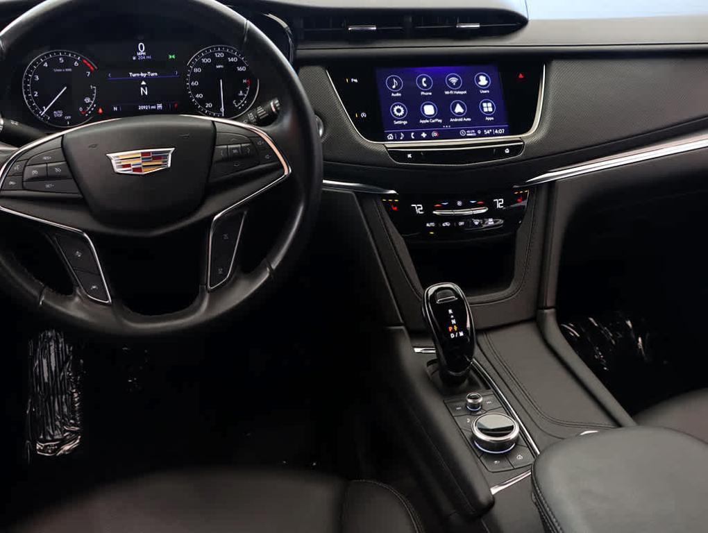 used 2023 Cadillac XT5 car, priced at $31,499