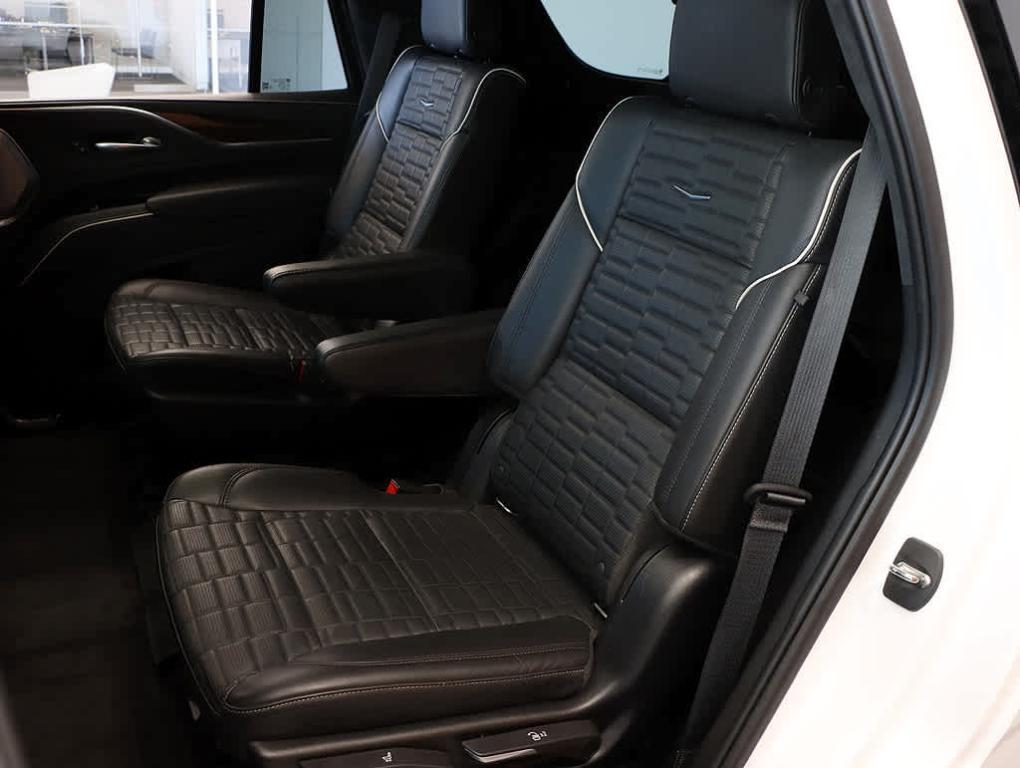 used 2022 Cadillac Escalade car, priced at $76,999