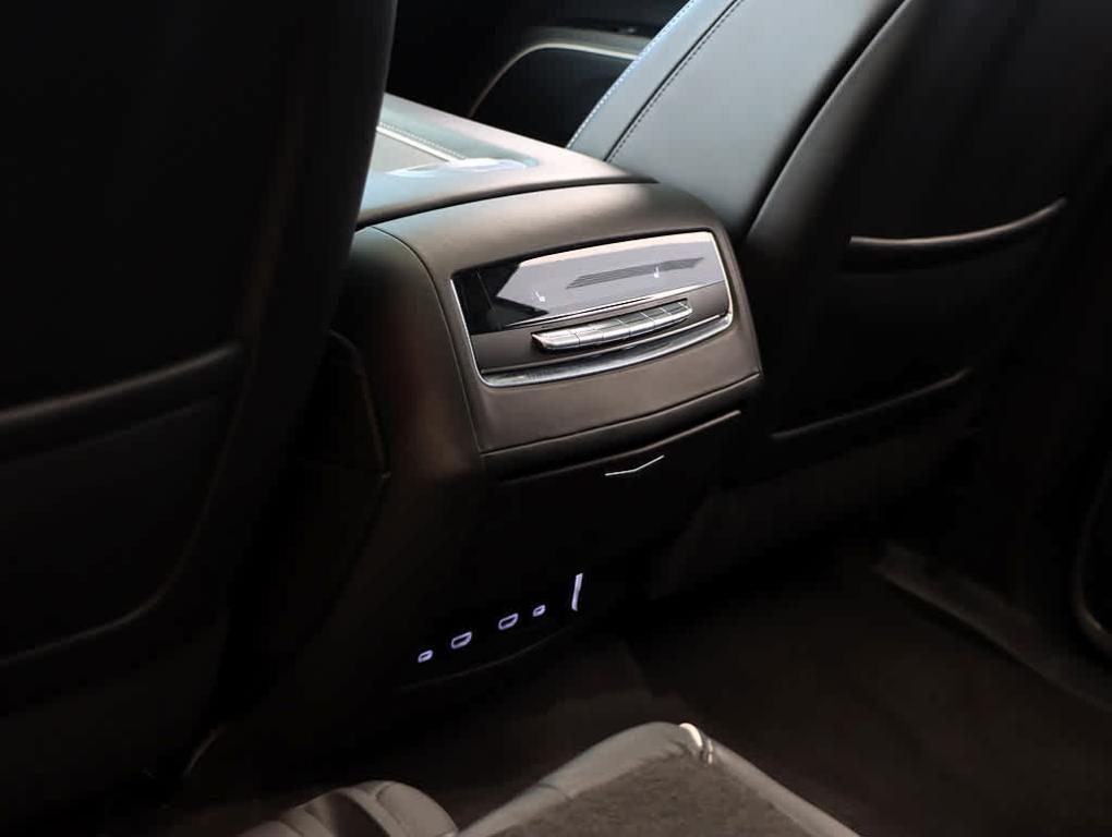 used 2022 Cadillac Escalade car, priced at $76,999