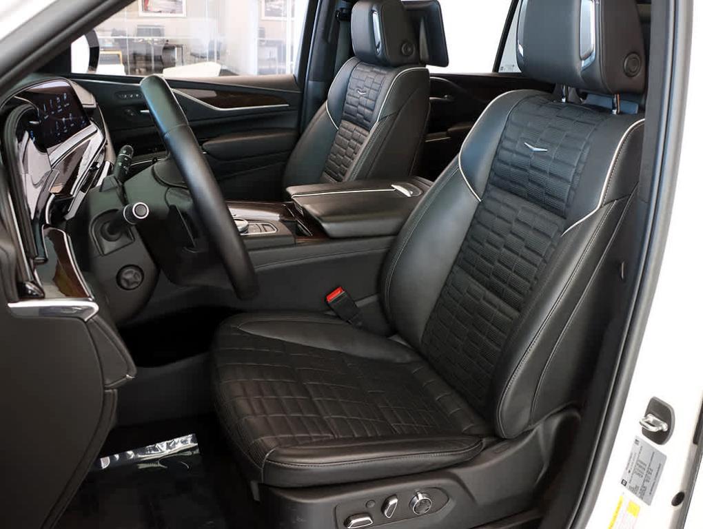 used 2022 Cadillac Escalade car, priced at $76,999