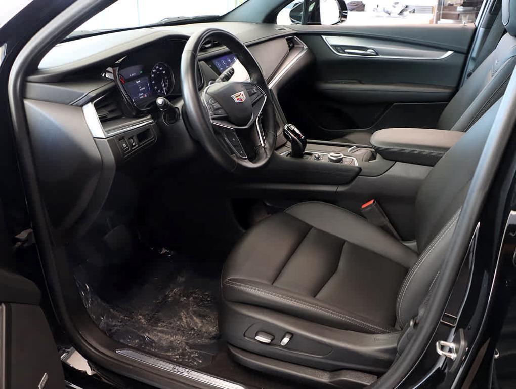used 2023 Cadillac XT5 car, priced at $31,072