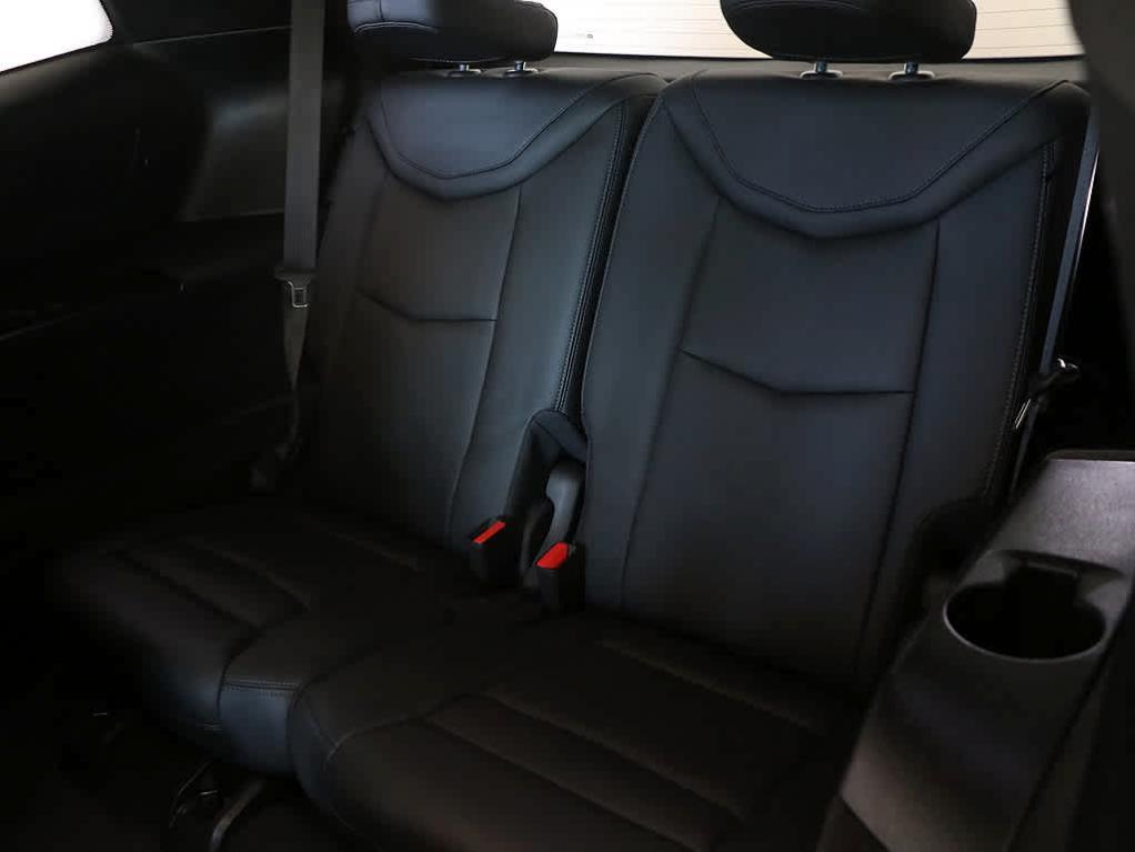 used 2023 Cadillac XT6 car, priced at $40,299