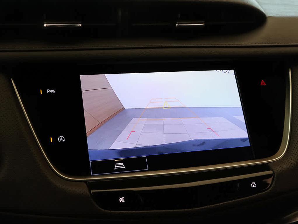 used 2022 Cadillac XT5 car, priced at $25,999