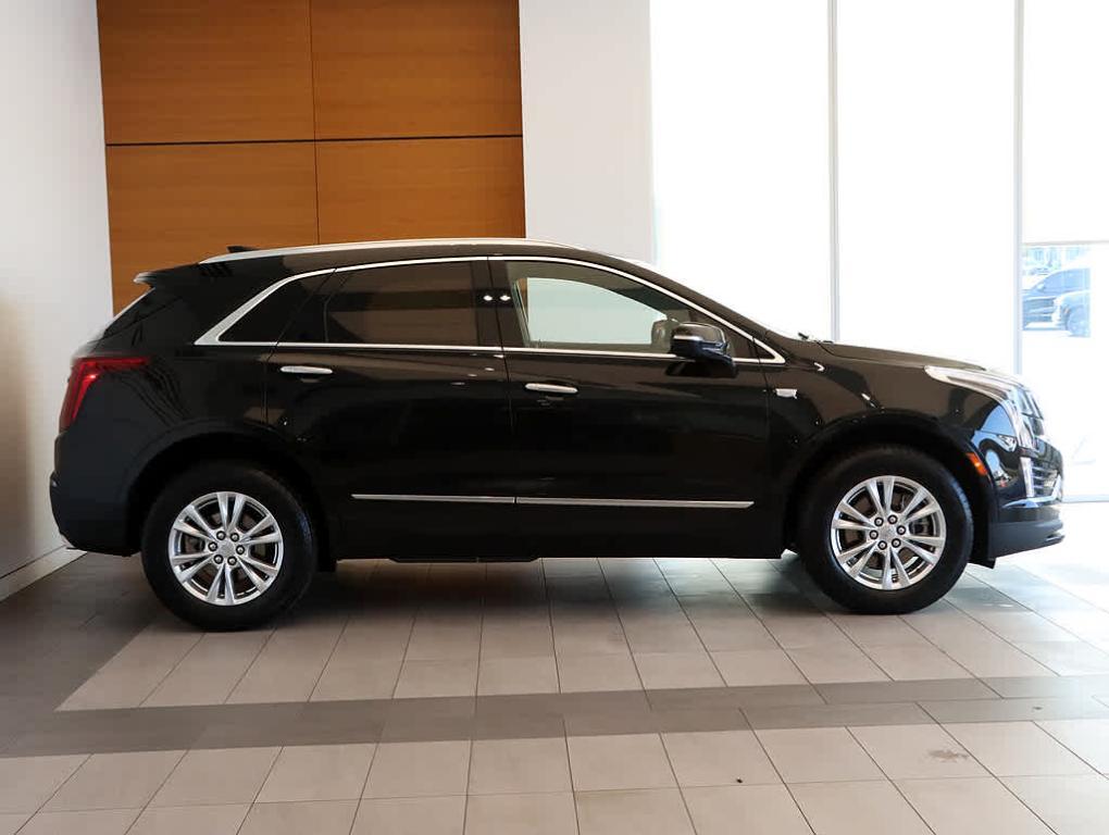 used 2022 Cadillac XT5 car, priced at $25,999
