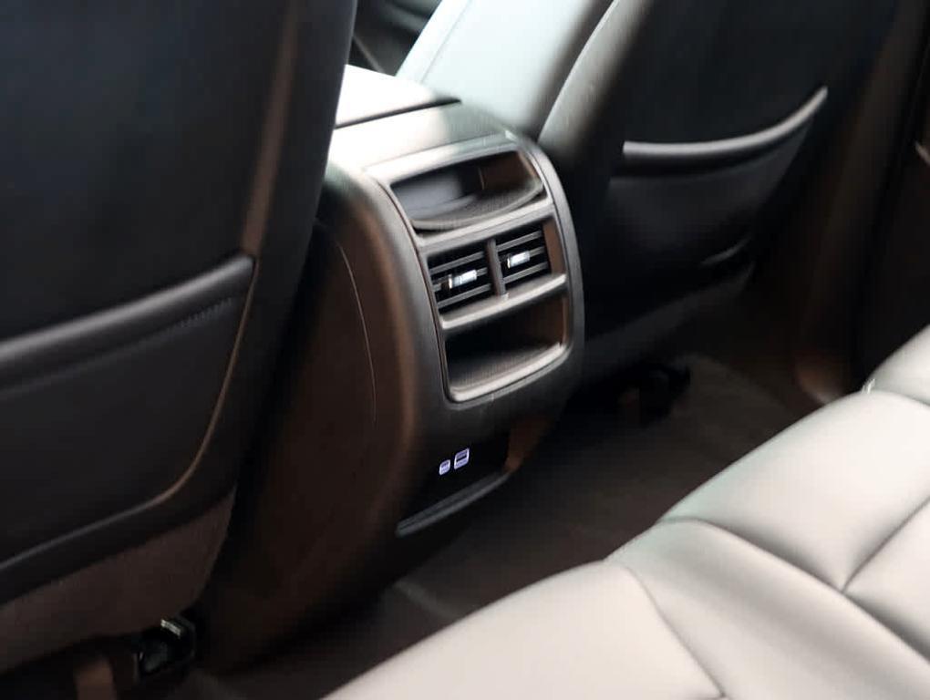 used 2022 Cadillac XT5 car, priced at $25,999