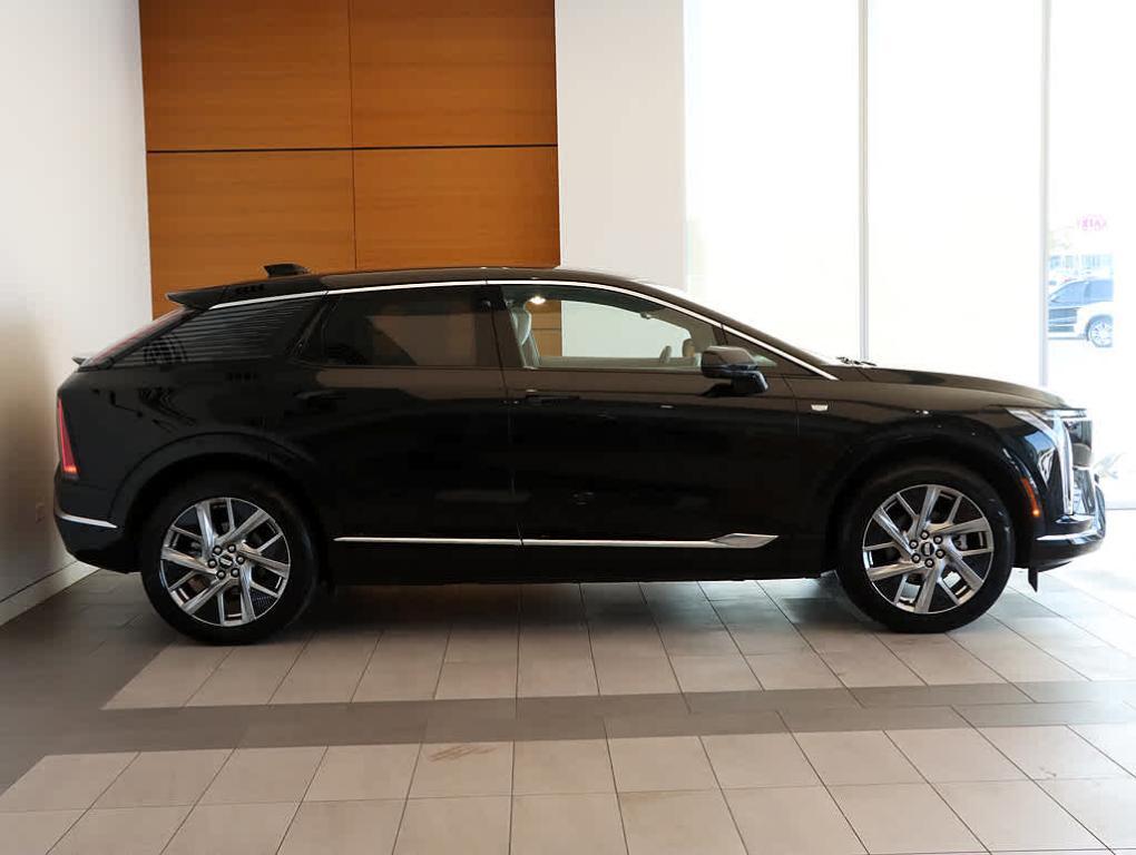 used 2025 Cadillac OPTIQ car, priced at $41,599