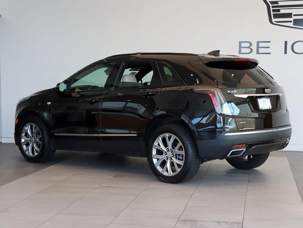 used 2020 Cadillac XT5 car, priced at $29,499