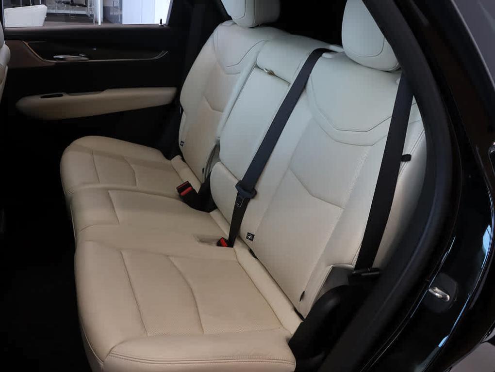 used 2020 Cadillac XT5 car, priced at $29,499