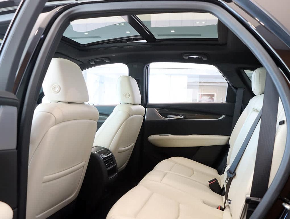 used 2020 Cadillac XT5 car, priced at $29,499