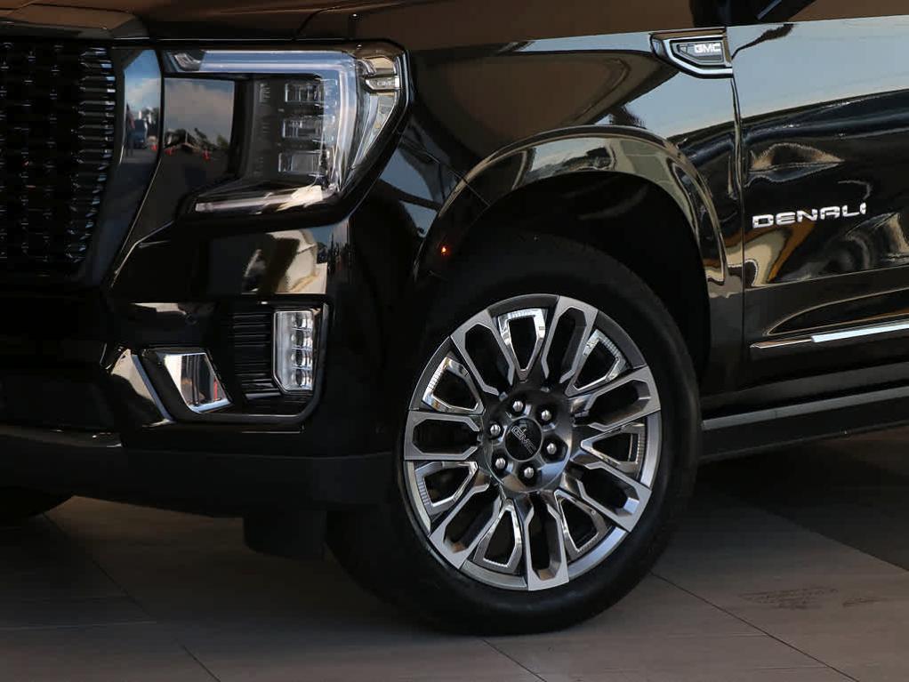 used 2023 GMC Yukon car, priced at $76,499