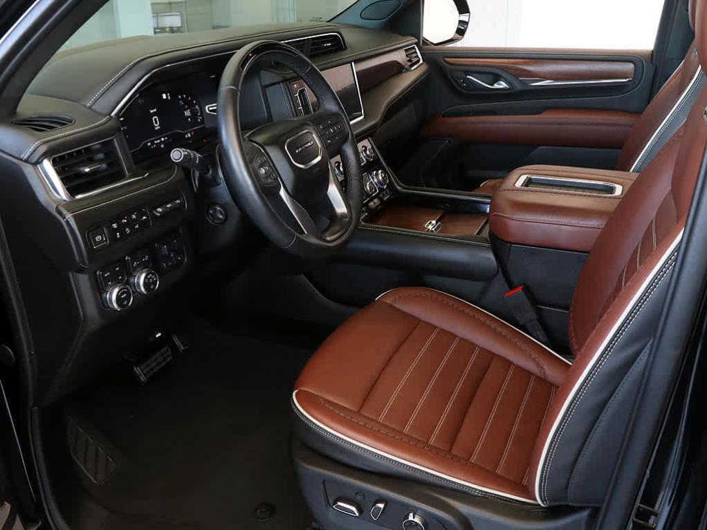 used 2023 GMC Yukon car, priced at $76,499