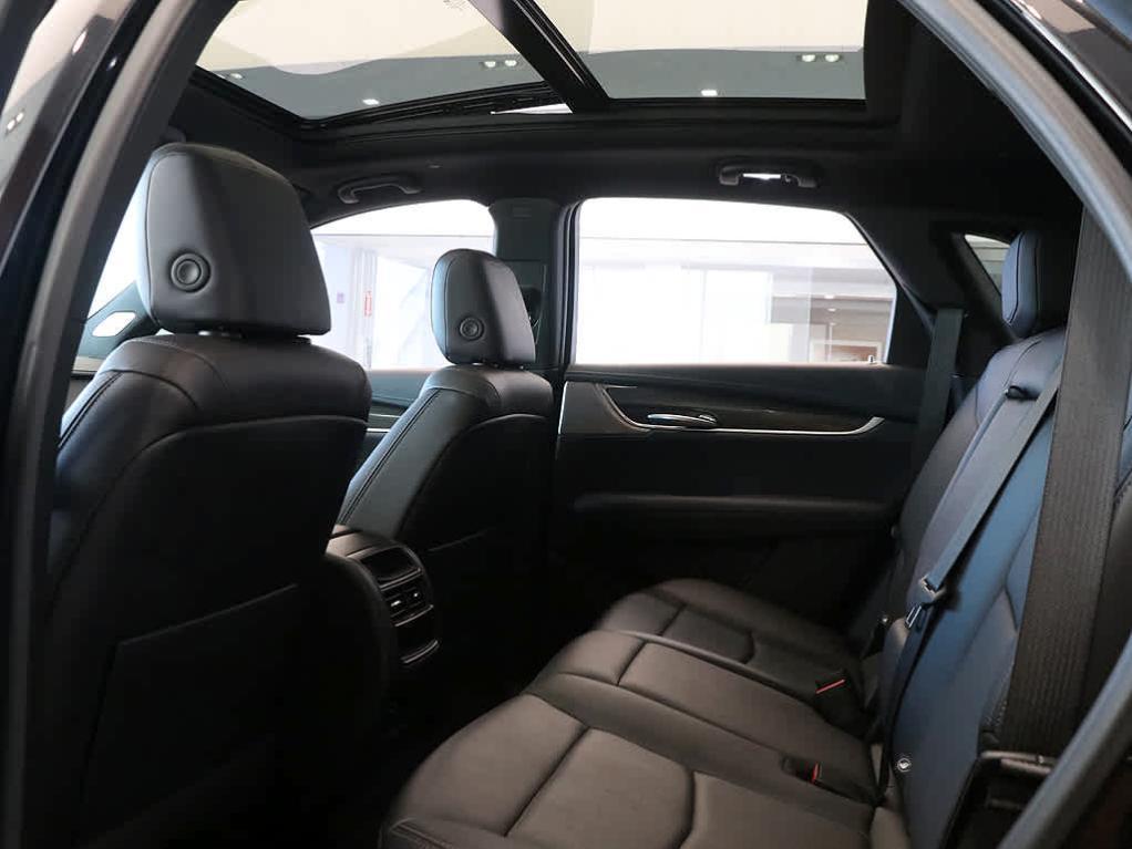 used 2021 Cadillac XT5 car, priced at $34,599