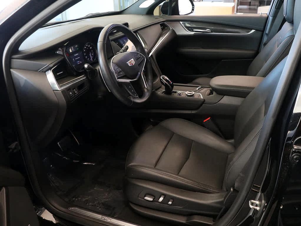 used 2021 Cadillac XT5 car, priced at $34,599