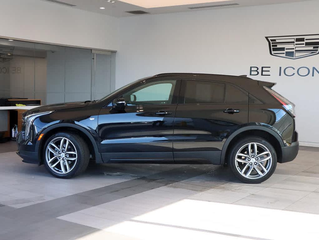used 2022 Cadillac XT4 car, priced at $30,499
