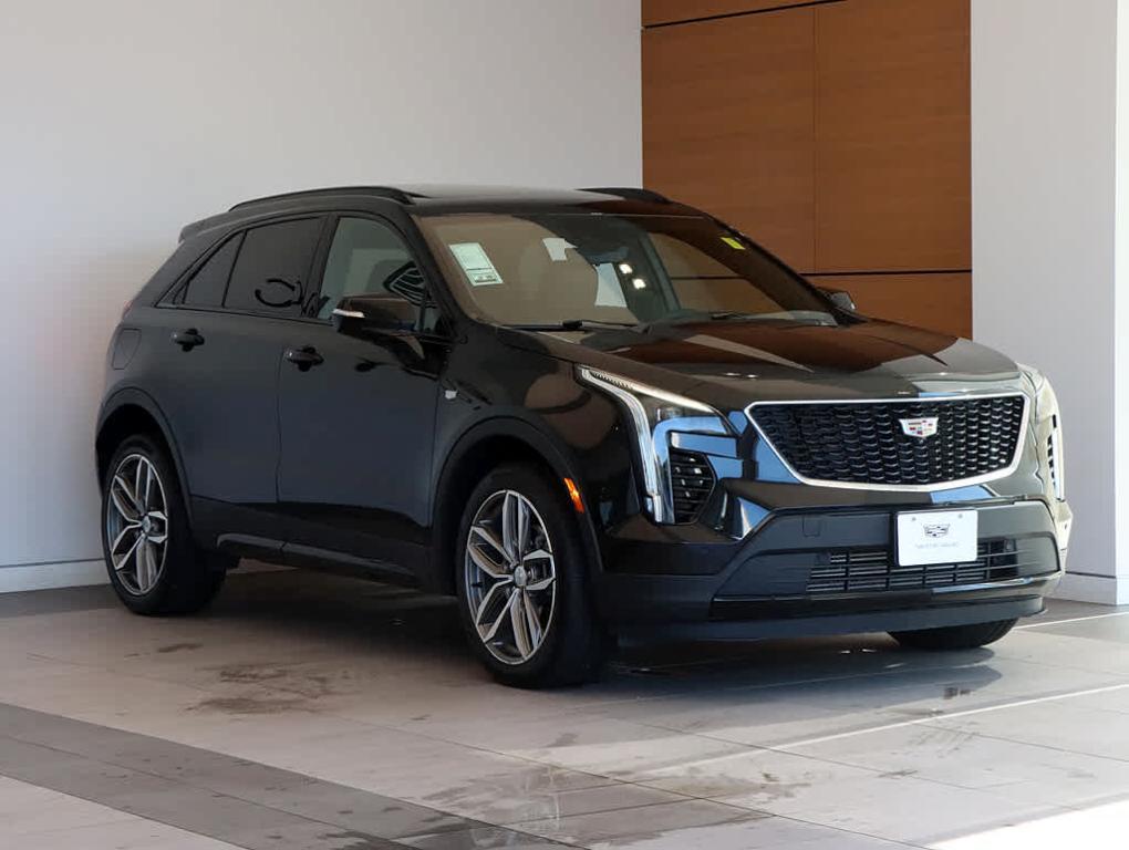 used 2022 Cadillac XT4 car, priced at $30,499