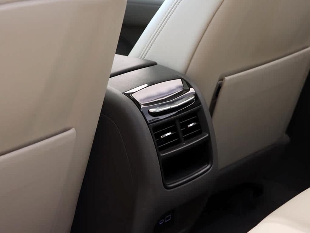 used 2021 Cadillac XT5 car, priced at $27,699