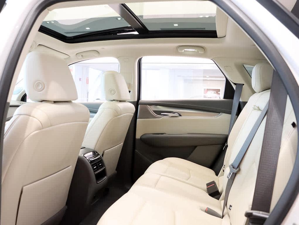 used 2021 Cadillac XT5 car, priced at $27,699