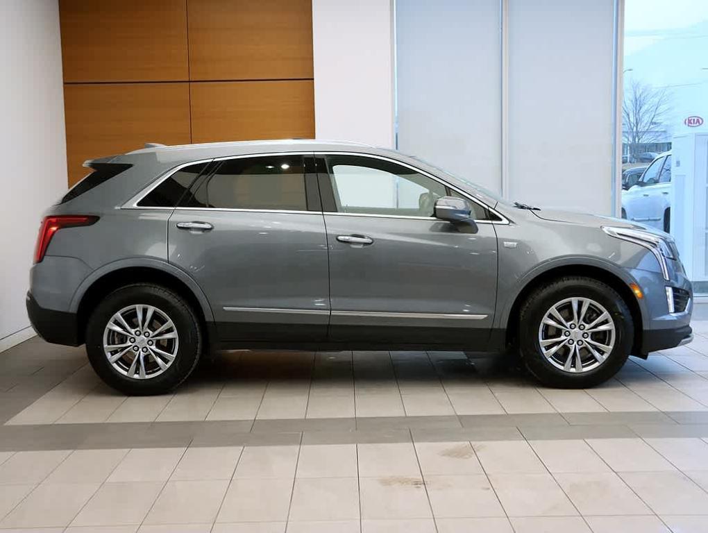 used 2022 Cadillac XT5 car, priced at $30,499