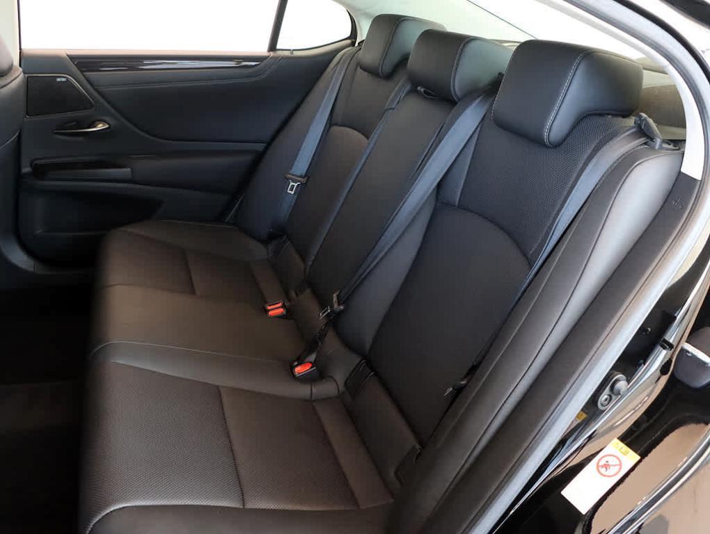 used 2019 Lexus ES 350 car, priced at $31,999