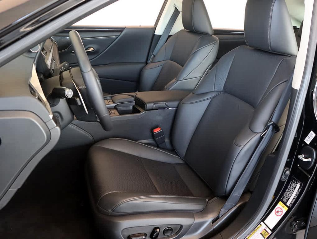 used 2019 Lexus ES 350 car, priced at $31,999