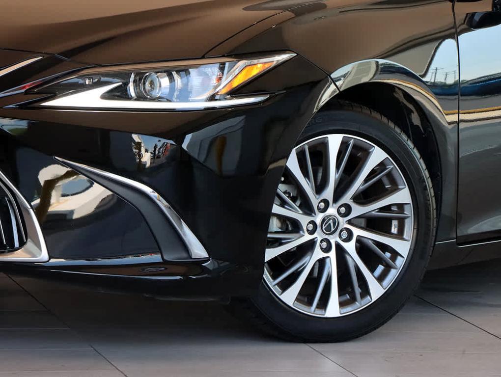 used 2019 Lexus ES 350 car, priced at $31,999