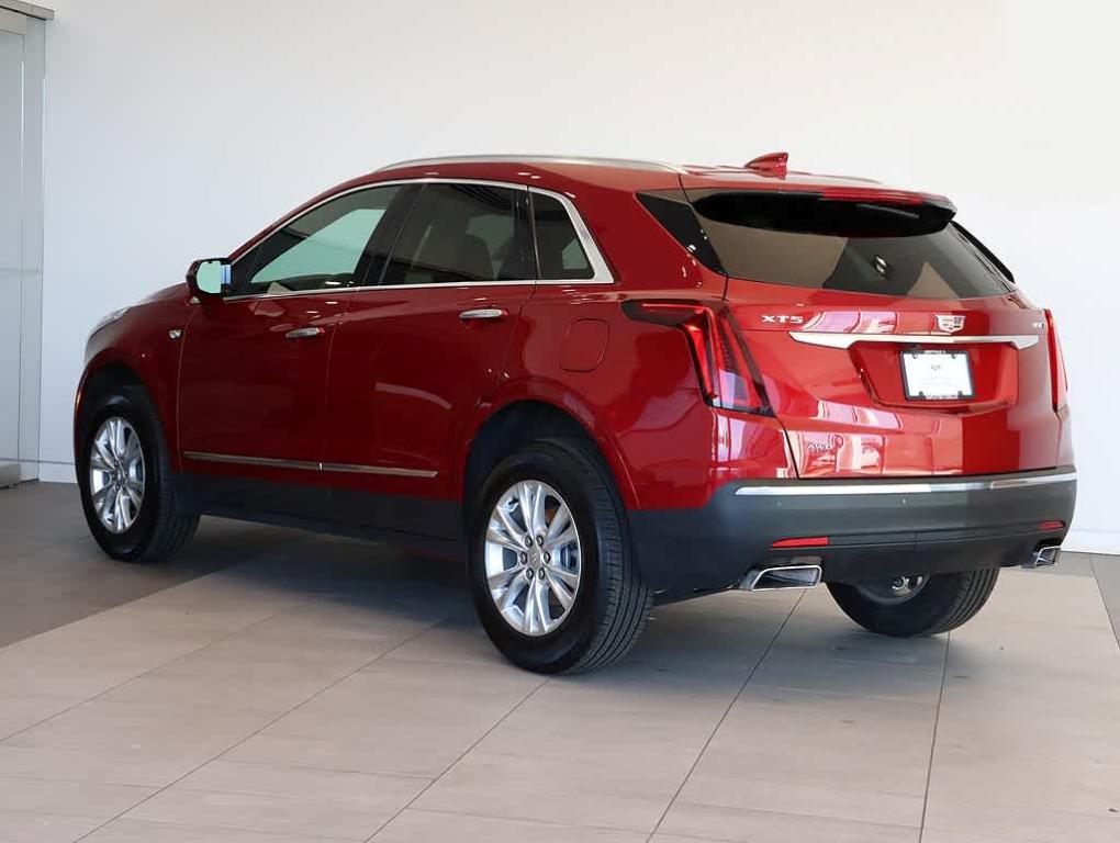 used 2024 Cadillac XT5 car, priced at $40,997